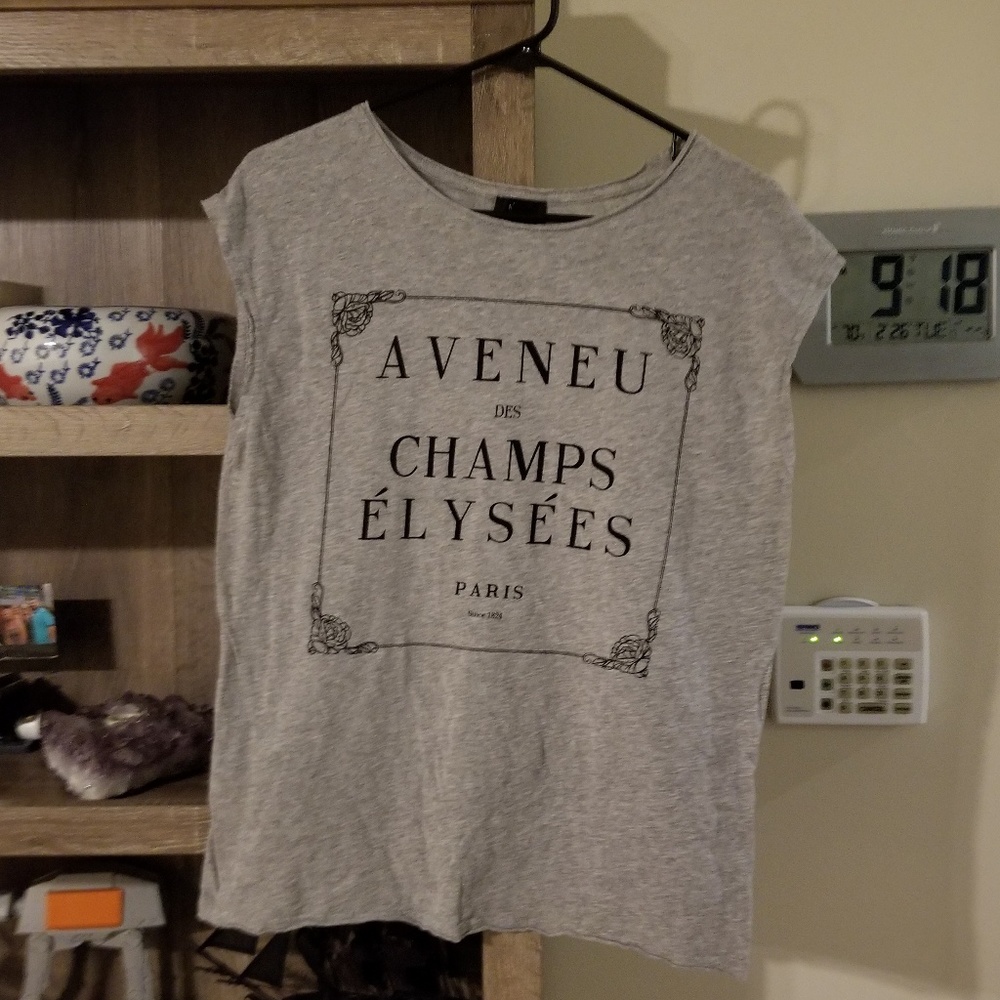 NWOT MNG Paris Cap Sleeve Tee/Medium